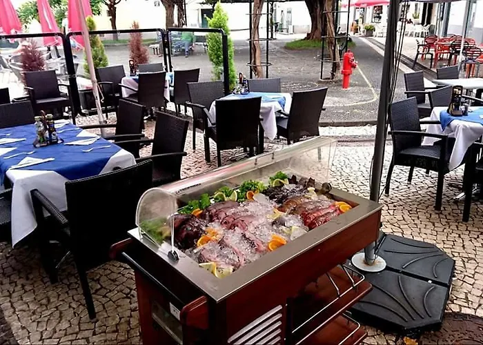 Albergaria O Professor Santa Cruz (Madeira)