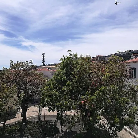 Albergaria O Professor Santa Cruz (Madeira)