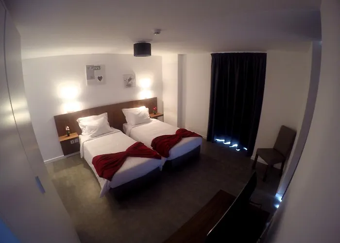 Albergaria O Professor Guest house